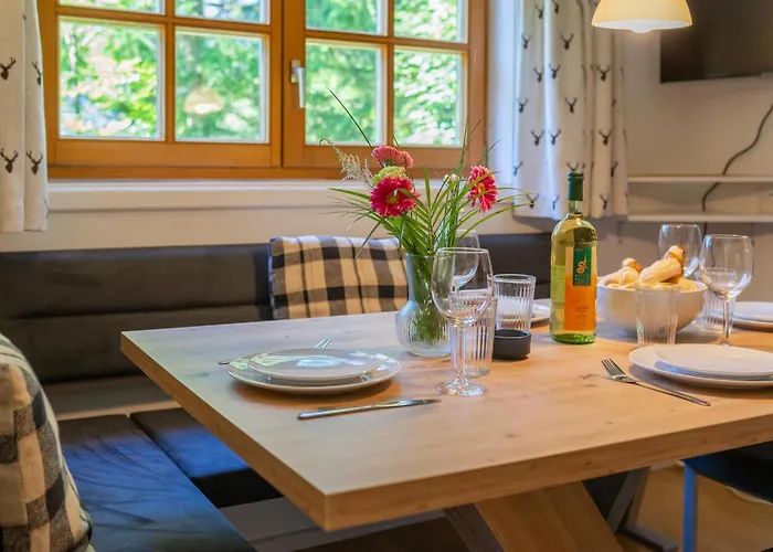 Huette Taube * 巴德加斯坦